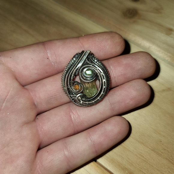 Handmade .925 silver oxidized pendant - Picture 2 of 2